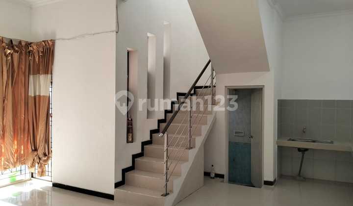 Rumah Mewah 2 Lantai di Daerah Lebak Indah 2