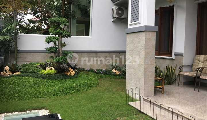 Modern Minimalist House in Wiyung, 2 Floors with SHM 2