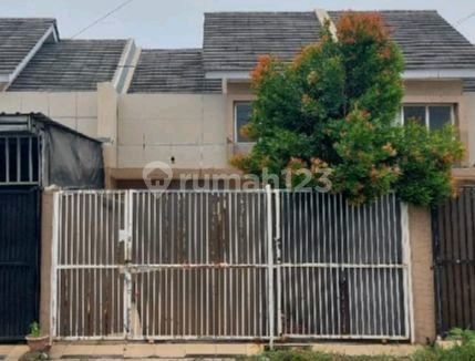 For Sale Bank Asset House on Medayu Utara Street 2