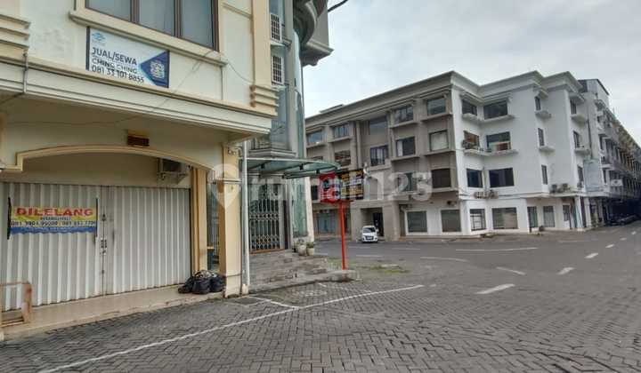 Ruko di Hr Muhammad Surabaya Jawa Timur