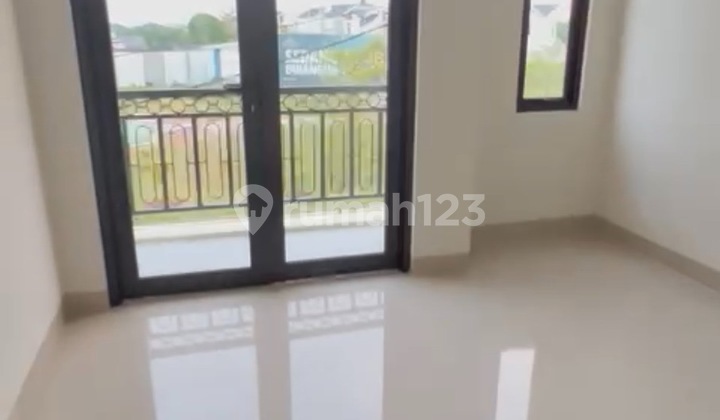 Rumah Bagus dan siap huni Unfurnished SHM Tarumajaya, Bekasi 2