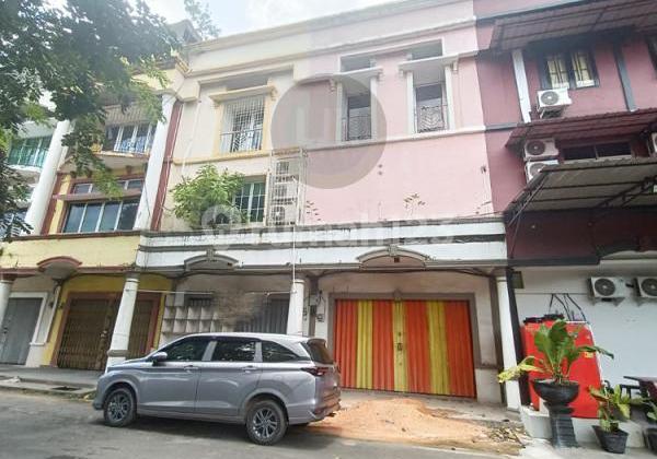 For Sale: 3-Story Unfurnished Shop House in Pasir Putih, Batam Centre.
