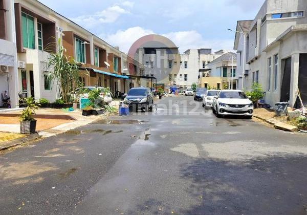 Dijual Rumah 2 Lantai di The Summer Residence, Batam Centre 2