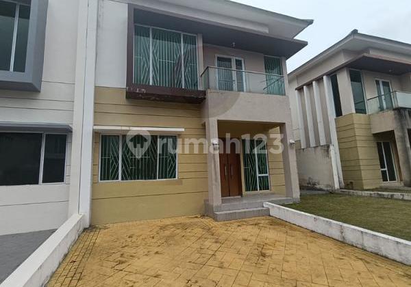 Dijual Rumah 2 Lantai di The Summer Residence, Batam Centre