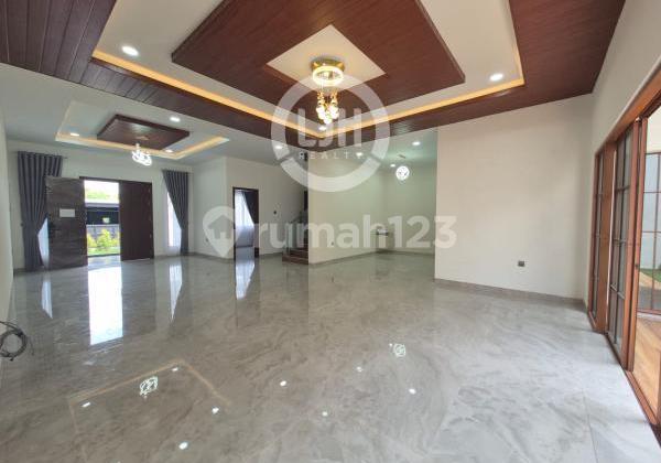For Sale Luxury House at Bukit Golf Residence Sukajadi, Batam City