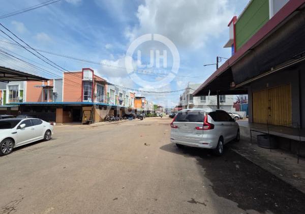 For Sale: 3-Storey Shop House in Mega Legenda, Batam Centre 2