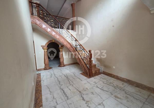 Dijual Rumah 2 Lantai di Beverly Green, Batam Centre 2