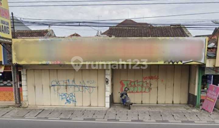For Rent Ready-to-Use Shop House in a Strategic Location in Magelang City Business Area