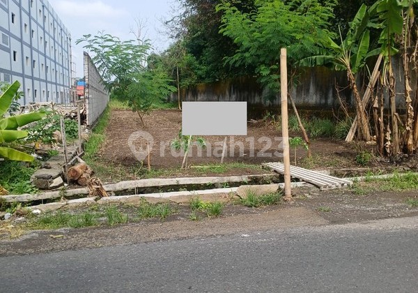 Tanah Luas 968 Meter Persegi Lokasi Maguwoharjo - Depok Sleman Tanah Luas 968 Meter Persegi Lokasi Maguwoharjo - Depok Sleman