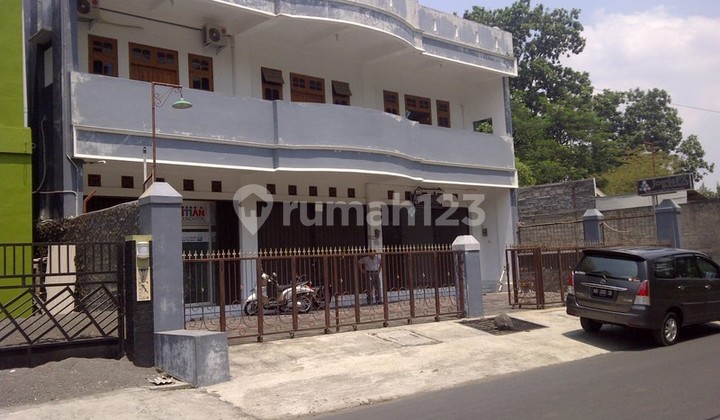 Ruko 2 Lantai Lokasi Stratgeis di Dekat Stadion Maguwoharjo Sleman Ruko 2 Lantai Lokasi Stratgeis di Dekat Stadion Maguwoharjo Sleman