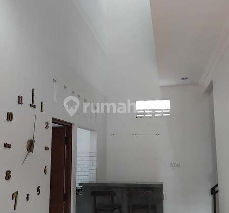 Dijual Rumah 2 Lantai Dalam di Perum Bangunjiwo Sejahtera - Bantul