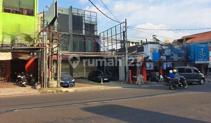 For Rent 2-Story Business Space Strategic Location Near UGM Campus