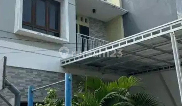 Minimalist 2-Story House Location Pugeran Maguwoharjo Depok Sleman 2