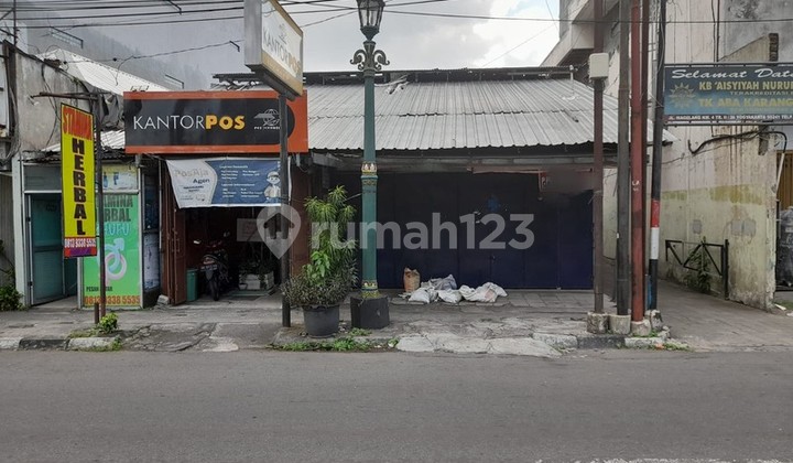 Disewakan Ruko Strategis di Jalan Magelang, Yogyakarta - Lokasi Ramai & Potensial Disewakan Ruko Strategis di Jalan Magelang, Yogyakarta - Lokasi Ramai & Potensial
