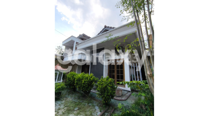 For Quick Sale: Dharmahusada Indah House (Front Block) Surabaya 1