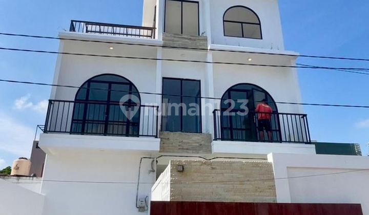 Brand New Villa In Toyaning,Ungasan. 3 Floors With Rooftop