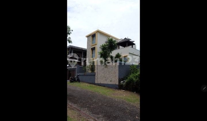 Villa 3 Lantai Pecatu, Uluwatu. Full Furnish Villa 3 Lantai Pecatu, Uluwatu. Full Furnish