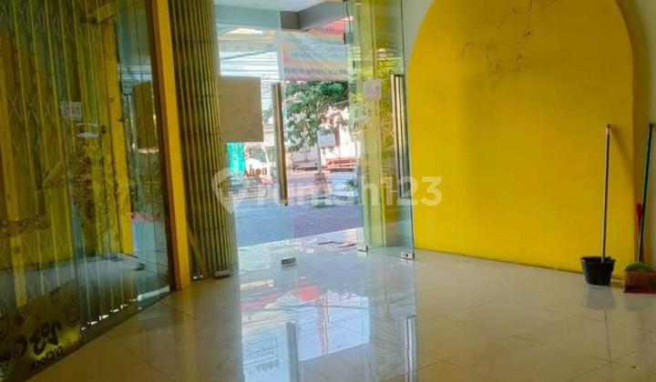 Ruko Gatsu, Gatot Subroto Tengah. Cocok Untuk Kantor Dan Bisnis Lainnya.