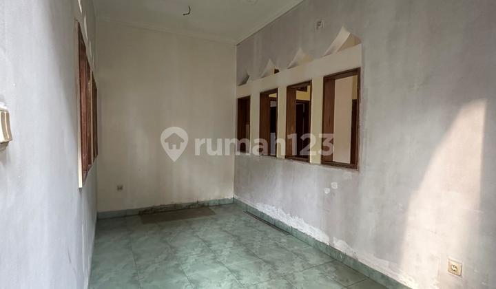 Rumah Dijual di Joglo, Lokasi Tenang dan Strategis, Harga Nego 2