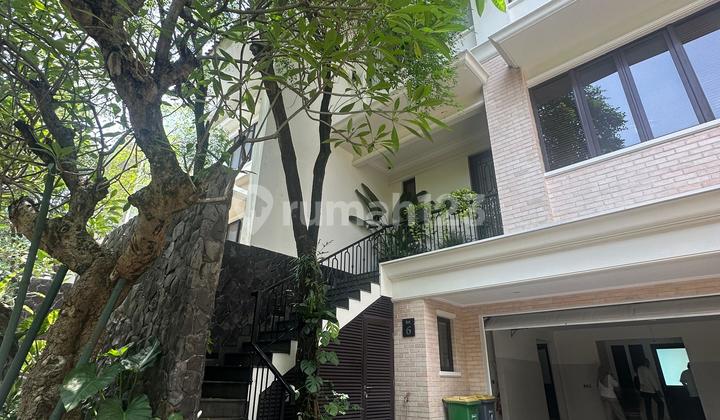 House for Rent in Kemang with Private Pool, Suitable for Expatriates House for Rent in Kemang with Private Pool, Suitable for Expatriates