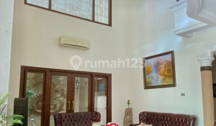 Rumah Sultan Full Furnished di Cilandak SHM ada Kolam Renang 2