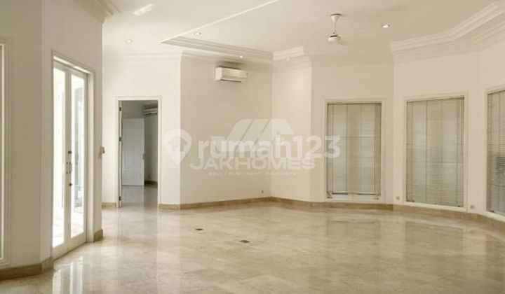 For Rent American Classic Style Residence House in South Jakarta 2