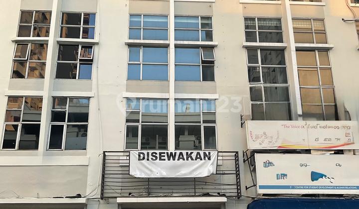 For Rent 4-Story Shop House in Sudirman Park! (KV) For Rent 4-Story Shop House in Sudirman Park! (KV)