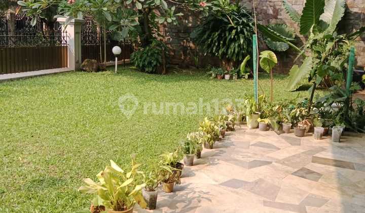 Disewakan Rumah Asri Terawat + Kolam Renang Permata Hijau  2