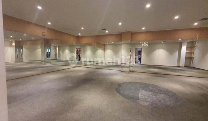 Disewakan Tempat Usaha Lantai 2 Di Jalan Utama Pondok Indah