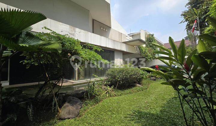 Dijual Rumah Mewah di Simprug GolF! Jarang Ada! (LM/FF) Dijual Rumah Mewah di Simprug GolF! Jarang Ada! (LM/FF)