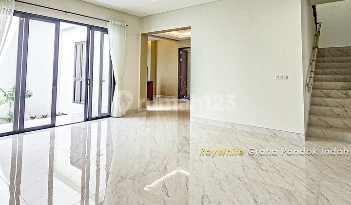 For Rent Rumah Mewah di Pondok Indah - Jakarta Selatan (Lm) 2