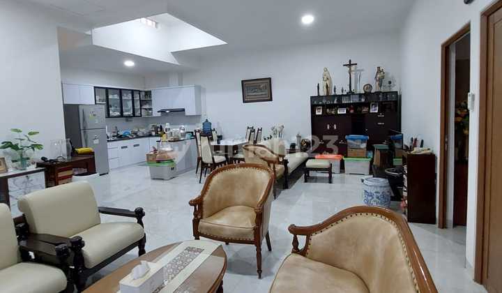 Ready-to-Occupy House in Gading Permai, Kelapa Gading, North Jakarta