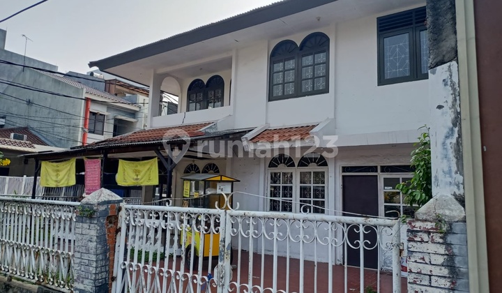Rumah 2 Lantai Hook Di Kelapa Gading Pinggir Jalan Daerah Kuliner Layak Huni