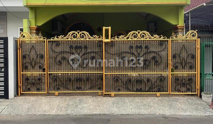 1½ Story House in Janur Asri, Kelapa Gading, North Jakarta