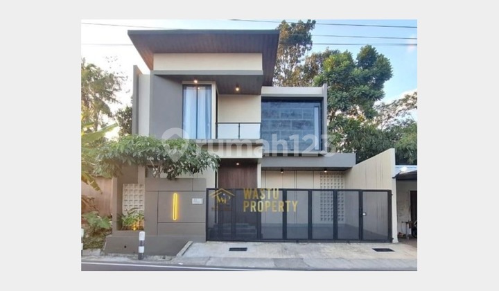 Rumah 2 Lantai Siap Huni Fasad Mewah di Ngaglik Sleman