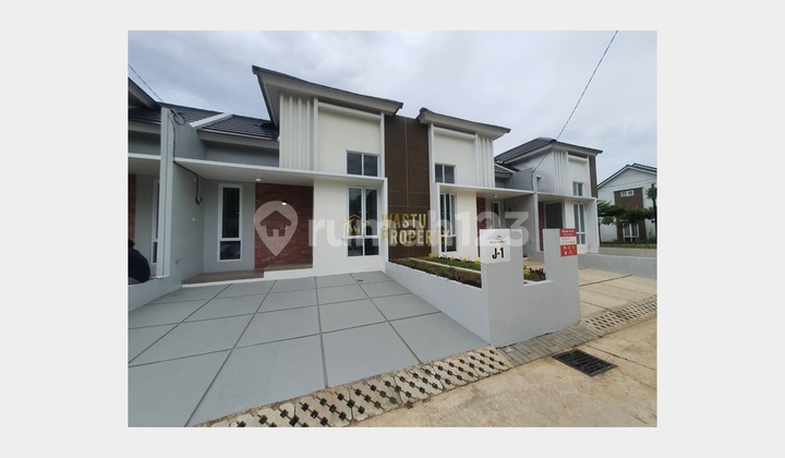 Ready-to-Live House Near IPB Bogor, Beautiful Minimalist Ciampea
