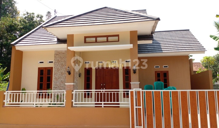 Affordable Secondhand House Near SMP N 1 Seyegan Sleman