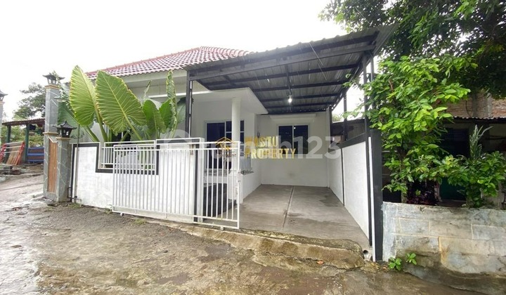Beautiful Furnished House with Pool in Berbah Sleman