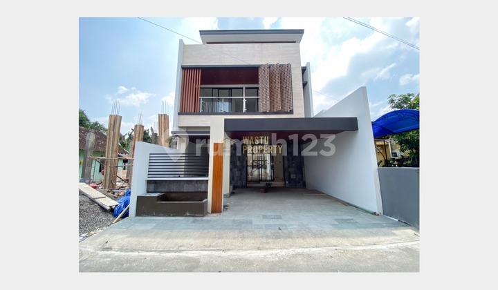 Hunian Modern 2 Lantai Private Pool Dekat Monjali Jogja