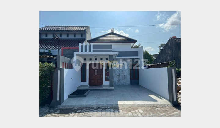 Rumah Modern Fasad Elegan Dekat Rs Pku dan Umy Rumah Modern Fasad Elegan Dekat Rs Pku dan Umy