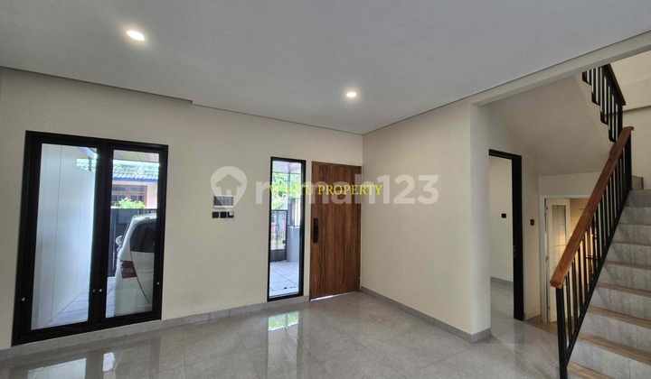 Elegant 2-Story Residence in Godean Sleman Near Ringroad 2