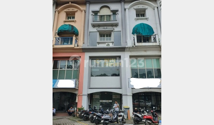 Ruko Komersial 4 Lantai Siap Pakai Dekat Pim 1