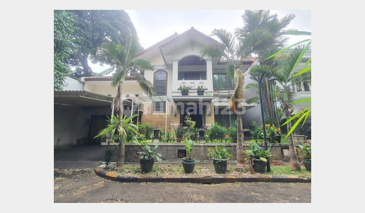 Rumah Luas 2 Lantai Terawat di Kawasan Lenteng Agung