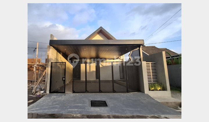 Rumah Siap Huni Free Furnish Tanah Luas di Purwomartani