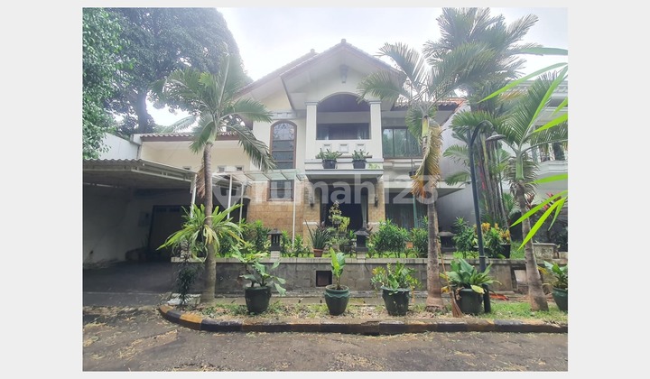 Large 2-Story Residence Near Tanjung Barat Commuter Line Large 2-Story Residence Near Tanjung Barat Commuter Line