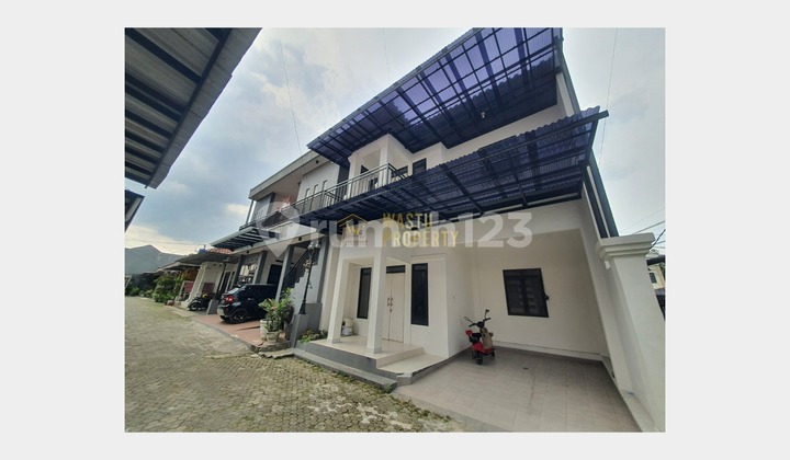 Beautiful 2-Storey Second-Hand House in Cinere, Negotiable Price