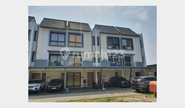 Rumah 3 Lantai Siap Huni di Cluster Aman Cipedak Jagakarsa Rumah 3 Lantai Siap Huni di Cluster Aman Cipedak Jagakarsa