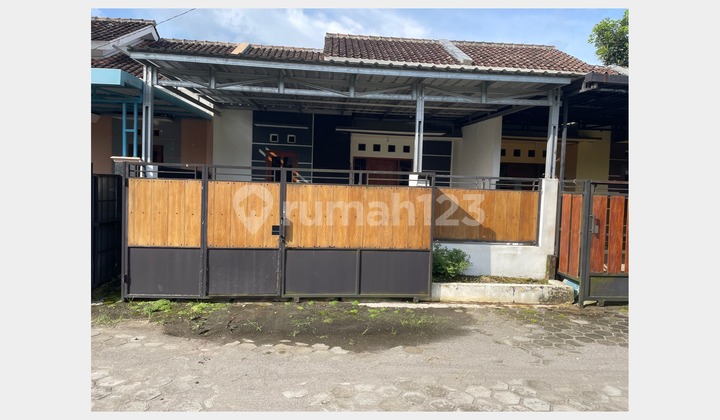 Rumah Second Siap Huni di Area Budaya Prambanan Rumah Second Siap Huni di Area Budaya Prambanan