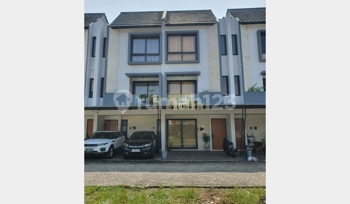 Rumah Cantik Elegan Cipedak, 3 Lantai Harga Terjangkau Rumah Cantik Elegan Cipedak, 3 Lantai Harga Terjangkau