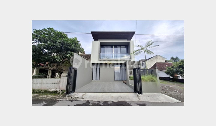 Siap Huni Rumah Full Furnish 2 Lantai di Ngaglik Sleman